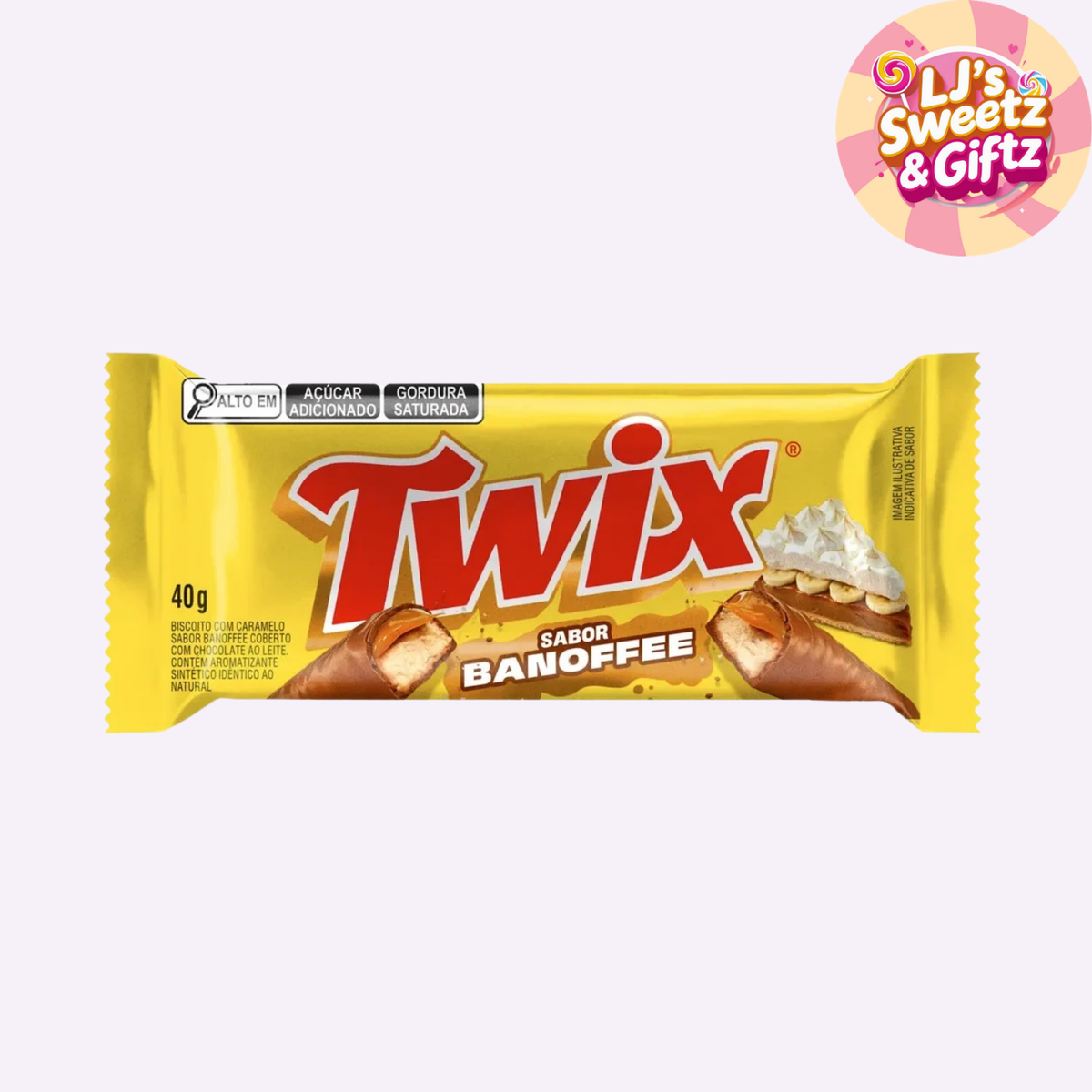 A 40g package of Twix Sabor Banoffee (Banana Butter) chocolate bar in its signature yellow wrapper, shown against a light gray background with a 'Li's Sweetz & Giftz' store logo in the top right corner.